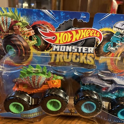 Hot Wheels Monster Trucks Demolition Doubles MOTOSAURUS vs MEGA WREX