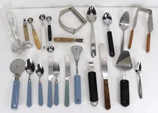 22 Pcs  VTG Utensils Kitchen Gadgets Tools Wood Stainless more Mixed Lot Variety