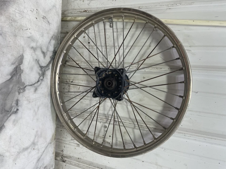 87 Suzuki SP 125 SP125 front wheel rim straight - Image 2 of 4