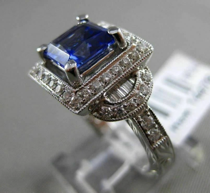 Tanzanite and white gold ring outlet