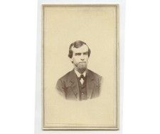 MAN W/ NICE SUIT + CHIN WHISKERS, CDV STUDIO PORTRAIT