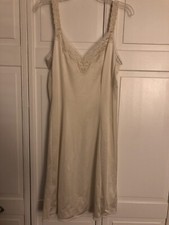 Vintage Vanity Fair Full Slip Size 36 Long Ivory/Off White Nylon Lace Trim 