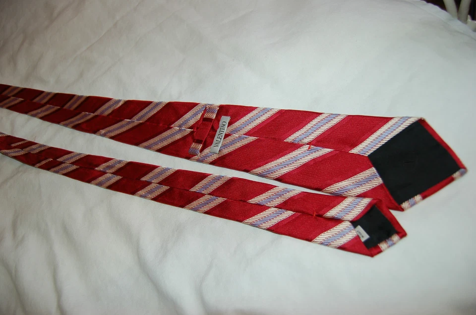Corbata de seda Valentino roja/marfil/lavanda hecha en Italia Foto 2 de 4