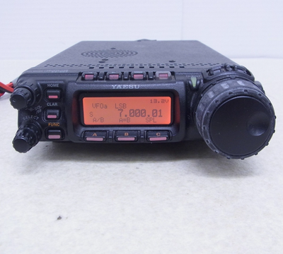 FT-857M アマチュア無線　HF Yaesu FT-857M HF/VHF/UHF All Mode Mobile Transceiver Working