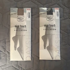 VTG Knee High Hose Nice Touch Hug-Alon Comfort Cuff Smoky Taupe & Off Black