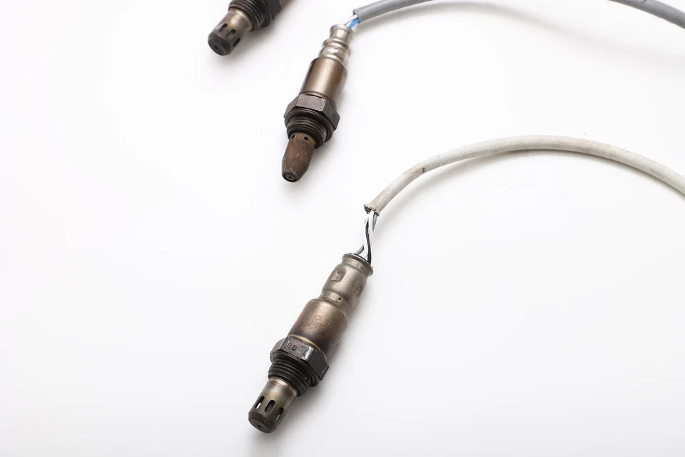 Infiniti FX35 09-11 Sensor de oxígeno térmico aguas arriba/aguas abajo conjunto, B013, OEM, 200 Foto 3 de 4