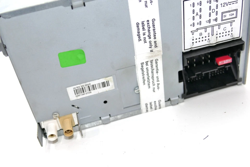 VW Golf 5 Radio CD Player Original RCD300 1K0035186J mit Code - Bild 2 von 3