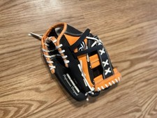Rawlings Players Series 11 inch RH throw youth baseball glove PL110NO