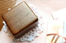 SANKYO WALNUT WOOD  MUSIC BOX  ♫ JURASSIC PARK  ♫