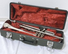 YAMAHA Trumpet YTR1310 YTR-1310 With Case