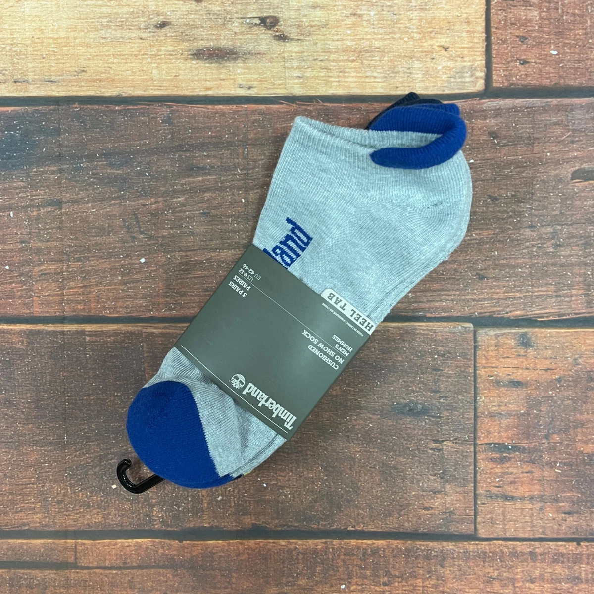 No show socks deals with heel tab