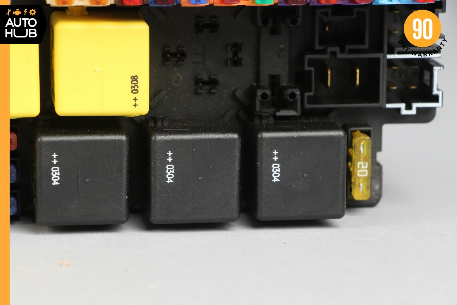 03-12 Mercedes R230 SL500 SL550 Front Left SAM Fuse Box Control Module OEM