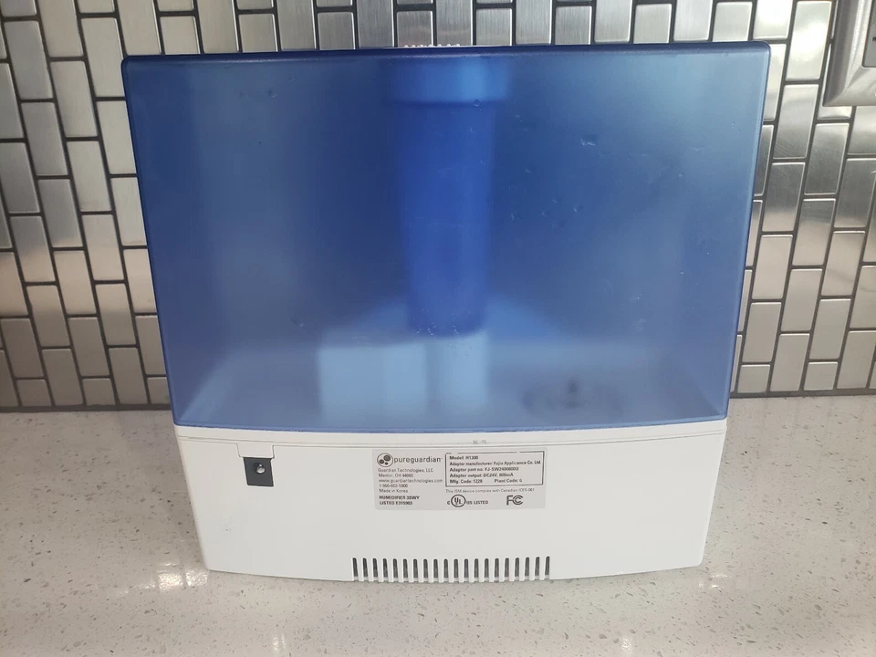 PUREGUARDIAN ULTRASONIC HUMIDIFIER  GALLON 70 HOUR MODEL H1300 - Image 3 of 4