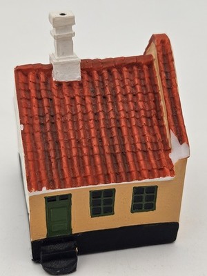 Trip Trap Modelhuse Model House Nr 7 Arbejderhus 3-fags Denmark  READ