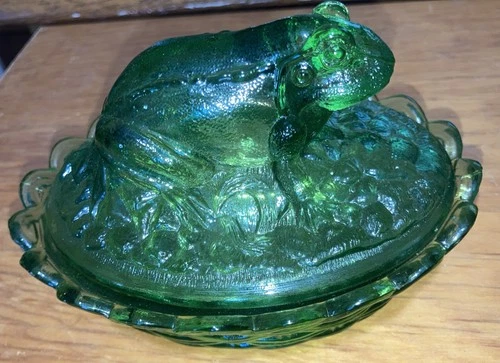 Vintage Frog on Basket Green Depression Style Glass Candy Dish