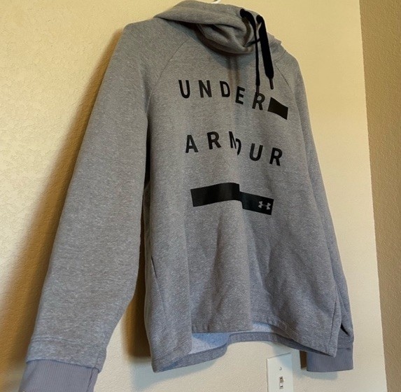 Under Armour Women’s Threadborne Pullover Gray Ho… - image 2