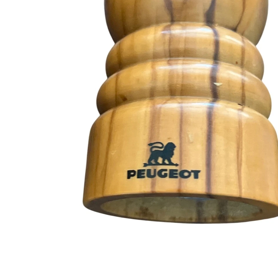 Peugeot Set of 2 Manual Pepper Mill Olive Wood - Image 2 of 4