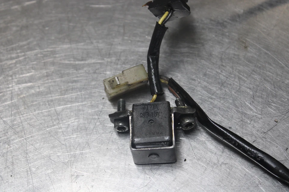 02-05 SENSOR DE RECOGIDA DE POSICIÓN DEL CIGÜEÑAL KAWASAKI ZZR1200 Foto 4 de 4