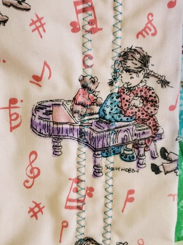 Vtg Holly Hobbie Handmade Quilt Patchwork Blanket Pink Music Notes Fabric 50" - Picture 12 of 15