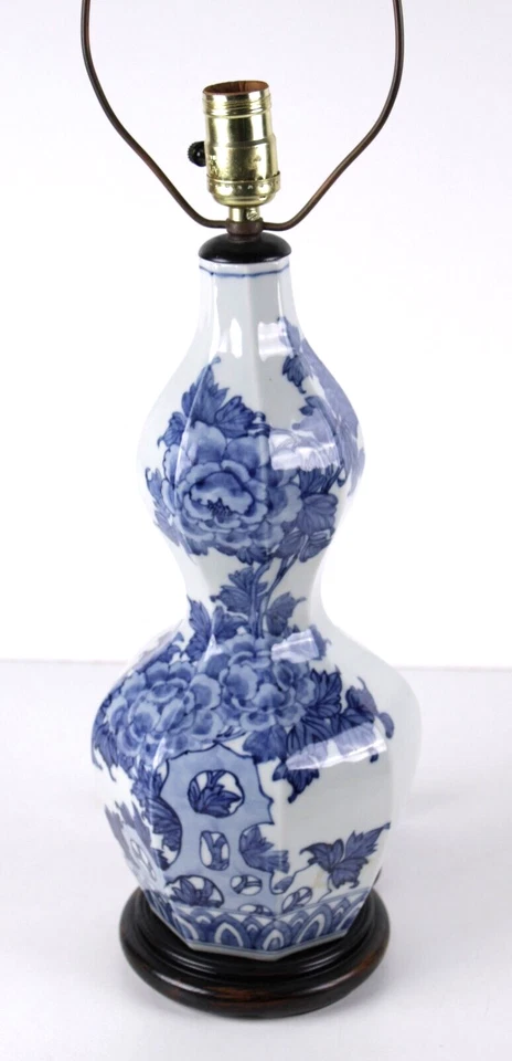 Antique Blue And White Asian Double Gourd Porcelain Vase Table Lamp - Image 3 of 4
