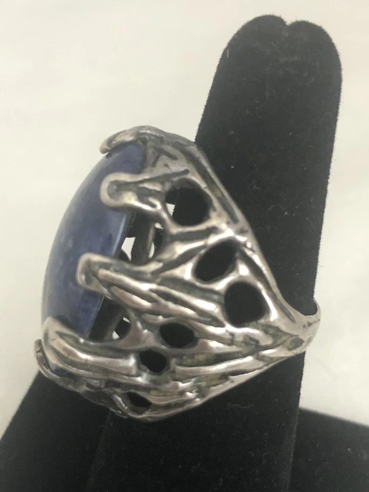 Extraordinario anillo artesanal de plata de ley y sodalita Foto 4 de 4