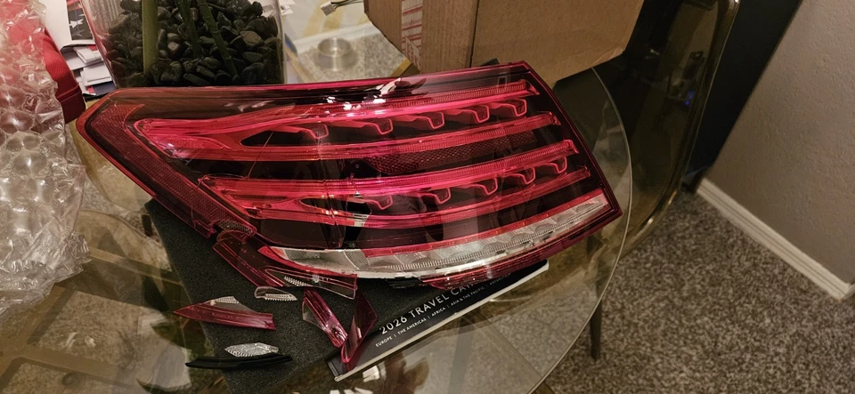 14-17 Mercedes W207 E350 E550 E400 купе / Convetibl левый со стороны водителя задний фонарь - Изображение 2 из 4