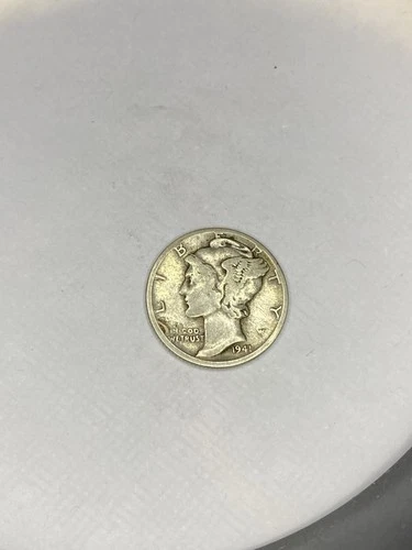 1941 d Mercury Dime looks to vg you grade #365