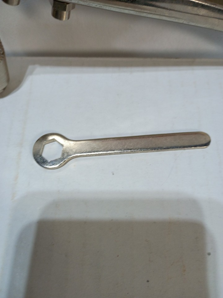 Malco 2IN1 Hand Riveter With 3 Inserts and Wrench | eBay