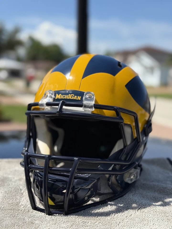 ФУТБОЛЬНЫЙ ШЛЕМ MICHIGAN WOLVERINES CFP PLAYOFF НА ЗАКАЗ RIDDELL SPEED - Изображение 2 из 4
