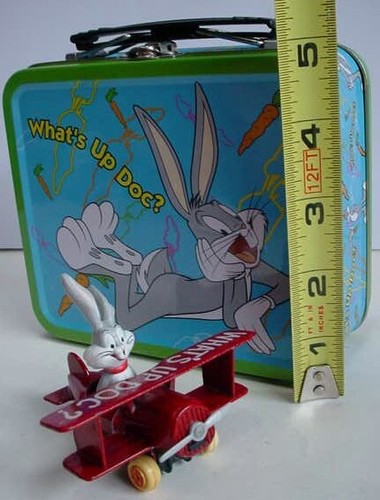 Bugs Bunny What’s Up Doc Lunchbox & Biplane - Picture 4 of 22