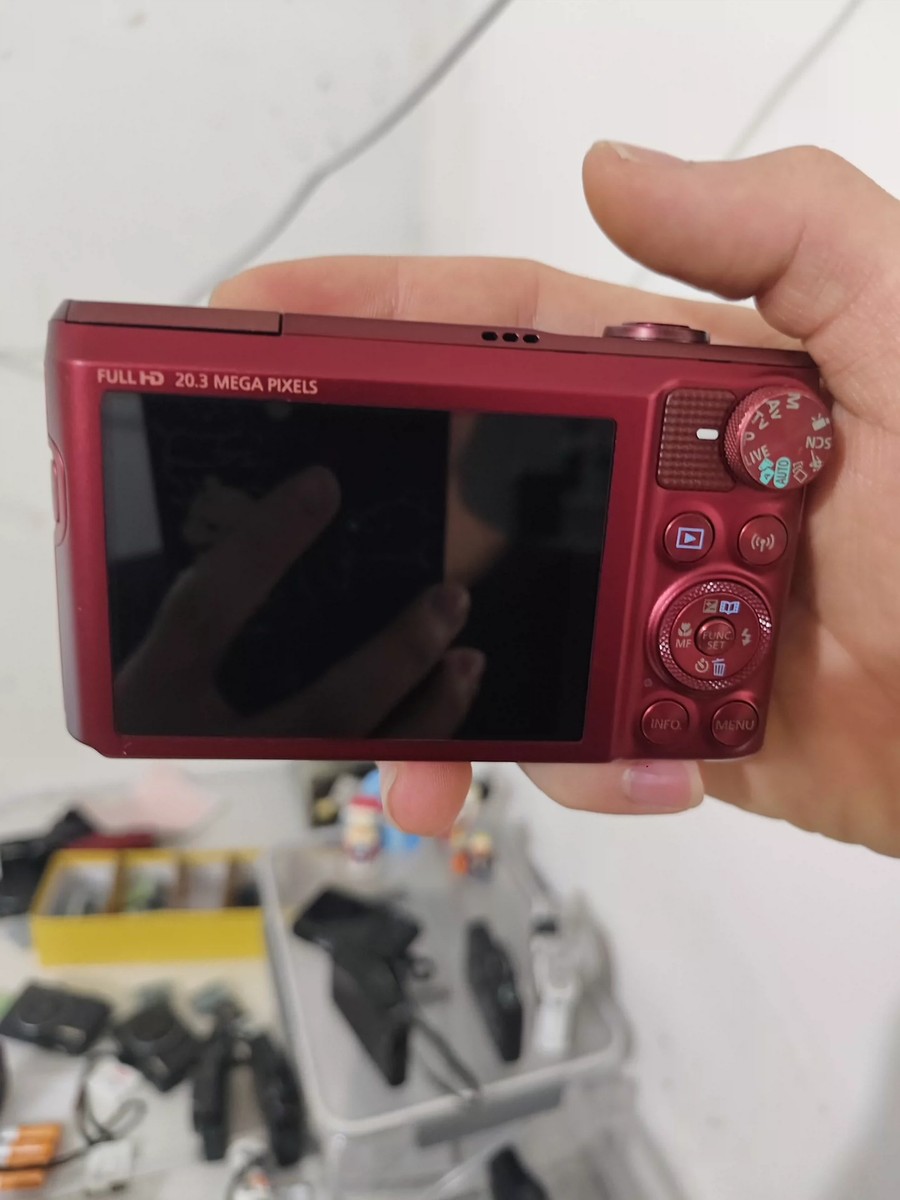 Canon PowerShot SX720 HS 20.3MP 40xZoom Wi-Fi Compact