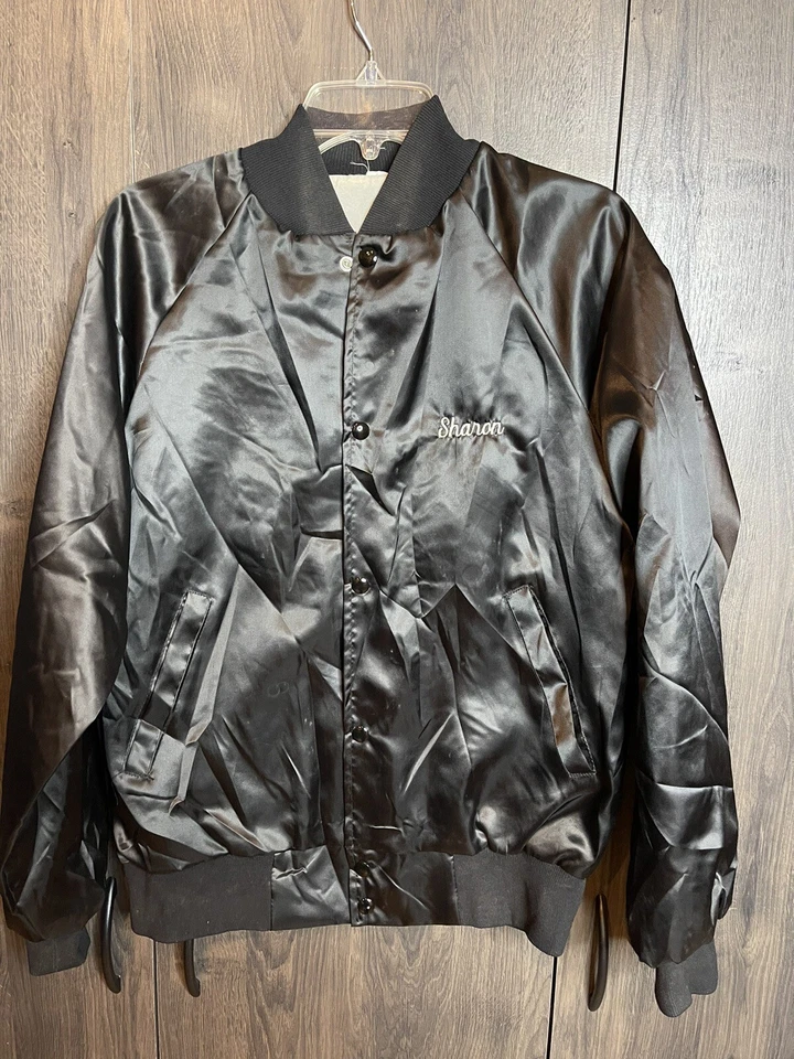 Chaqueta Bombardero Vintage Años 80 Blanca Mustang Bar Eldorado Arkansas Satinado Adulto Grande Foto 3 de 4