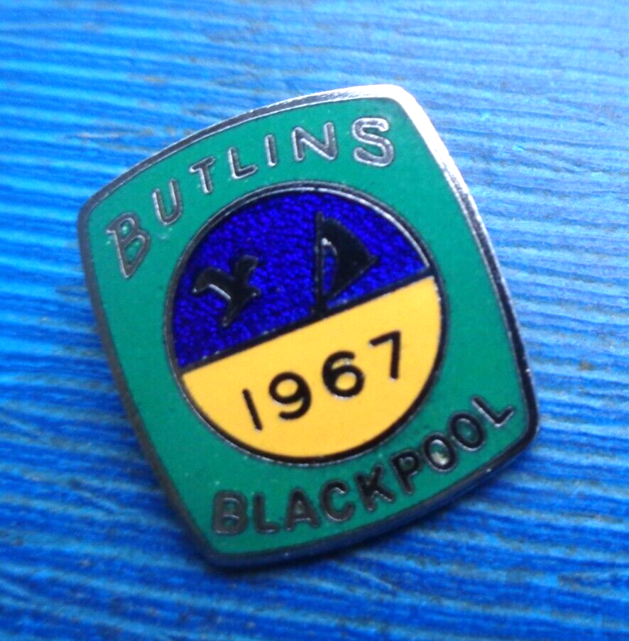 ORIGINAL Butlin / Butlins Badge Blackpool 1967 Fattorini & Sons