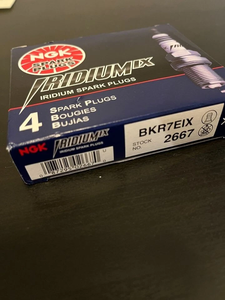 Juego de cuatro bujías, NGK 2667 Foto 4 de 4