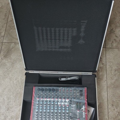 Allen & Heath ZED-12FX Mischpult inkl. Flightcase   unbenutzt