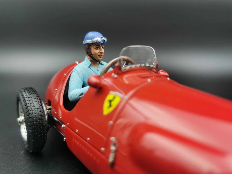 1: 18 doll car model scene Ascari driving posture cmc exoto Ferrari Doll only - Image 4 of 4