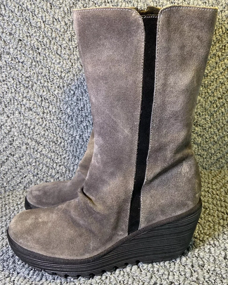 Fly London Mujer 37 EE. UU. 7 Cuñas Gamuza Botas Gris Cremallera ¡Bonitas! Foto 2 de 4