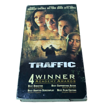 Traffic VHS Tape Benicio Del Toro Catherine Zeta Jones