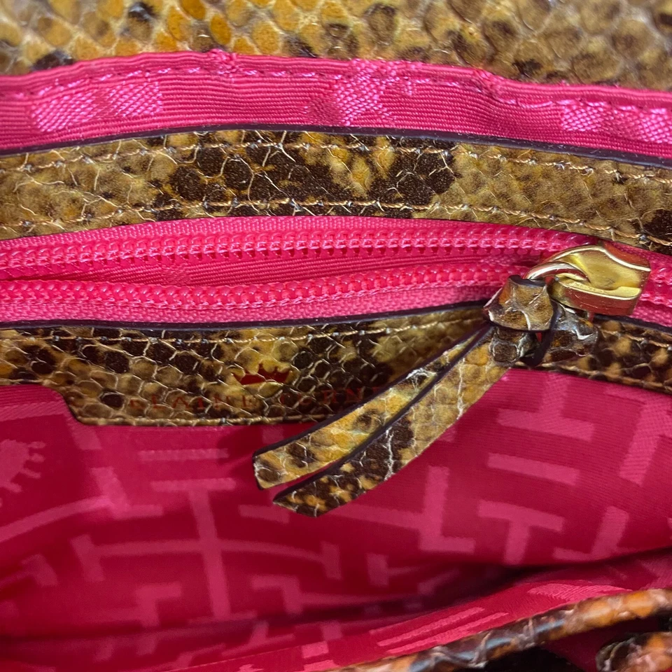 Elaine Turner Clutch Faux Snakeskin Pebbled Magnetic Closure Envelope Mobwife - Image 3 of 4