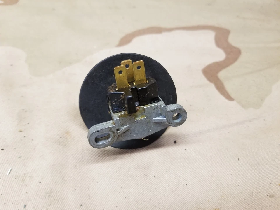 Interruptor de piso de faros de haz alto bajo Fleetwood Brougham 1966 Cadillac Caddy 66 Foto 2 de 4