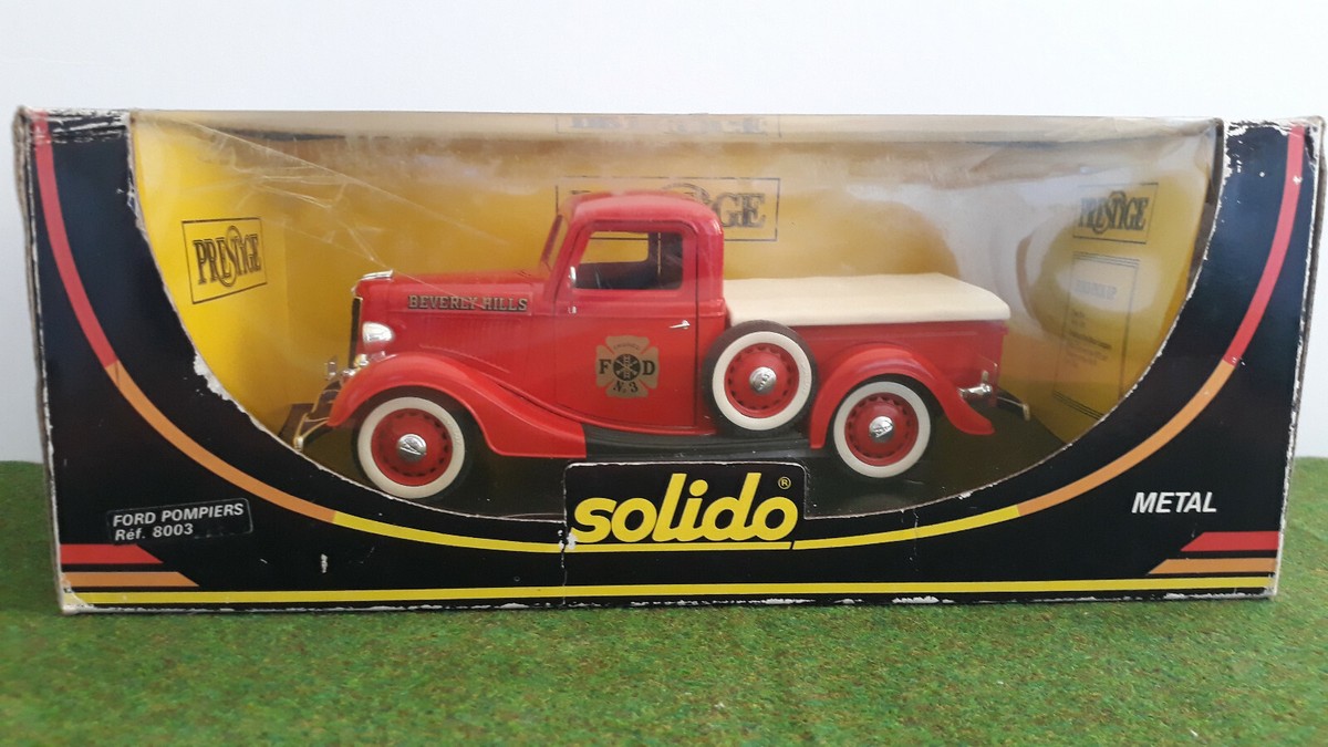 Camion Ford Pick up baché pompiers Beverly Hills - Solido Prestige 8003