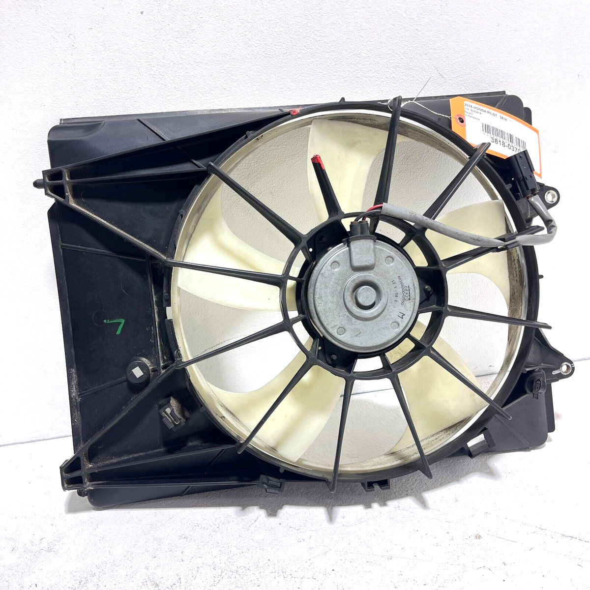 ホンダ　
ホークII  バブ　タンク Front Left Radiator Cooling Fan Motor Assembly Honda Pilot 2016