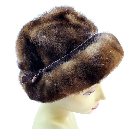 Black Wool Parkhurst Bucket Cloche Hat Fur Trimmed Retro Mod  display picture 1