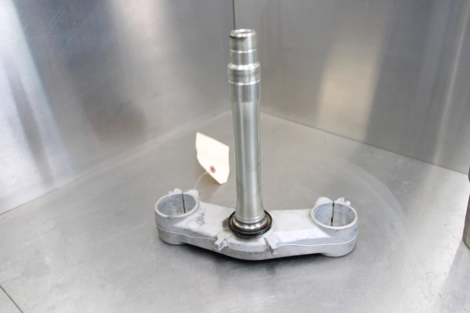 2009 Kawasaki Ninja ZX6R ZX600R FRONT FORKS CLAMP LOWER TRIPLE TREE STEM - Изображение 4 из 4