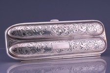 ANTIQUE JAPANESE .950 STERLING SILVER ETCHED TWO COMPARTMENT CIGAR HOLDER CASE