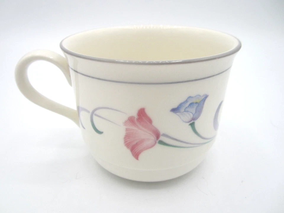 Juego de 4 tazas Lenox Chinastone White Glories on Grey 8 oz 2 3/4" x 4 1/2" (451) Foto 2 de 4