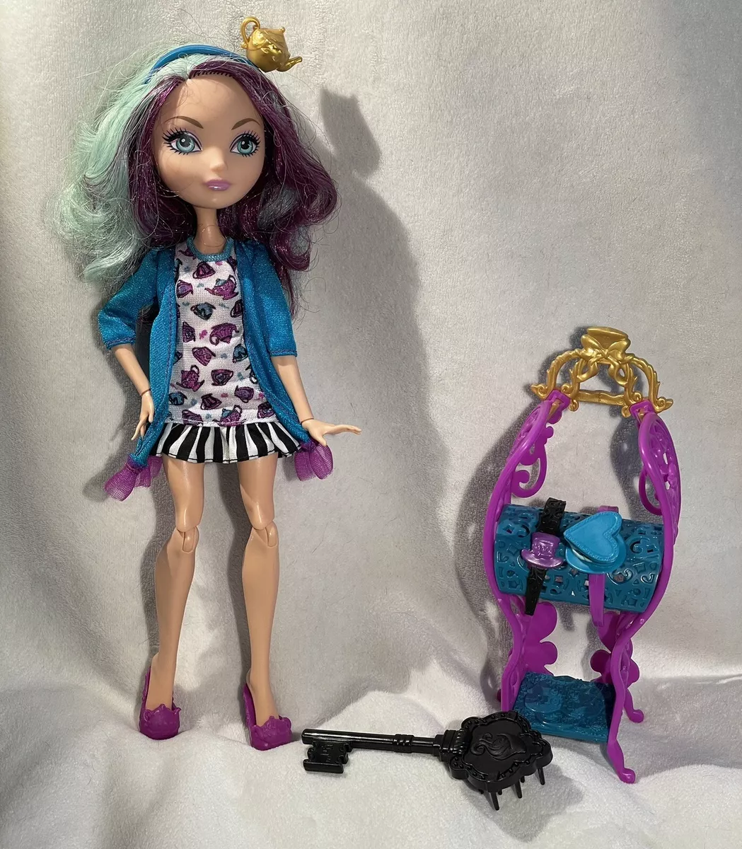 Boneca ever after high madeline hatter: Com o melhor preço