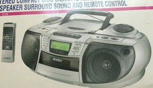 JENSEN STERO COMPACT DISC CASSETE RECORDER / DIGITAL AM FM RADIO AND REMOTE