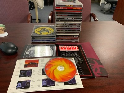 Lot Of 23 Vintage PC Games CD  Quake, Krondor, Daggerfall, Starcraft, Quarantine
