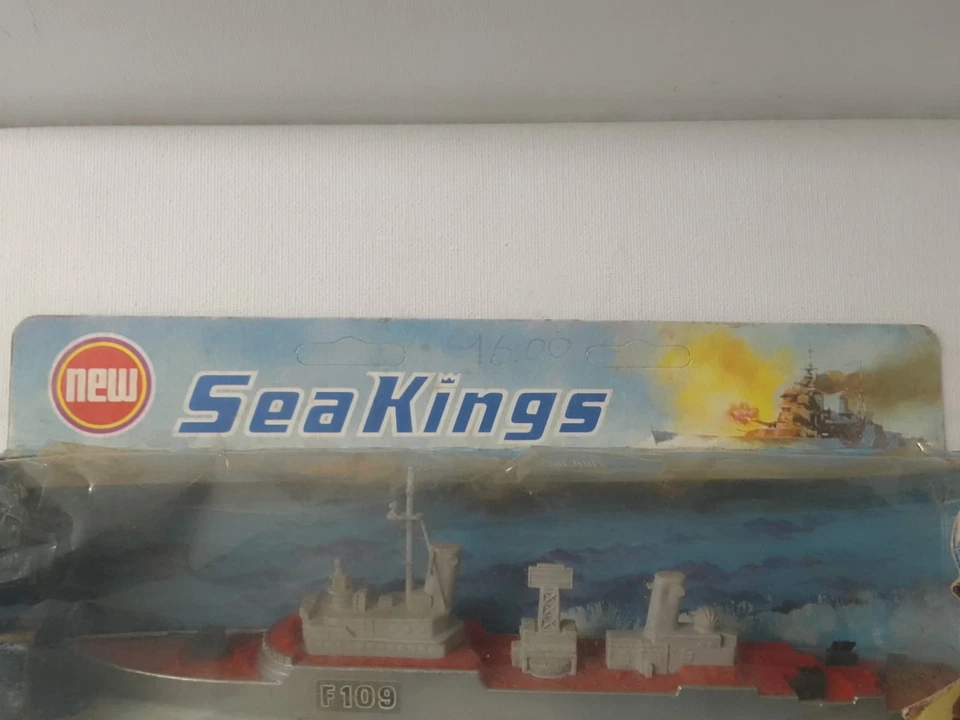 Vintage Matchbox Box Sea Kings K301 Frigate Boxed 1975 NOS - Image 2 of 4